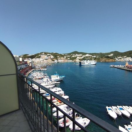 Locanda Mari Ponza Kültér fotó