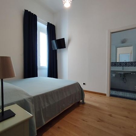 Locanda Mari Ponza Kültér fotó